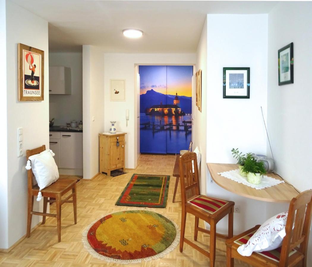 Homely Apartment In The Center With Garden View Gmunden Exterior photo
